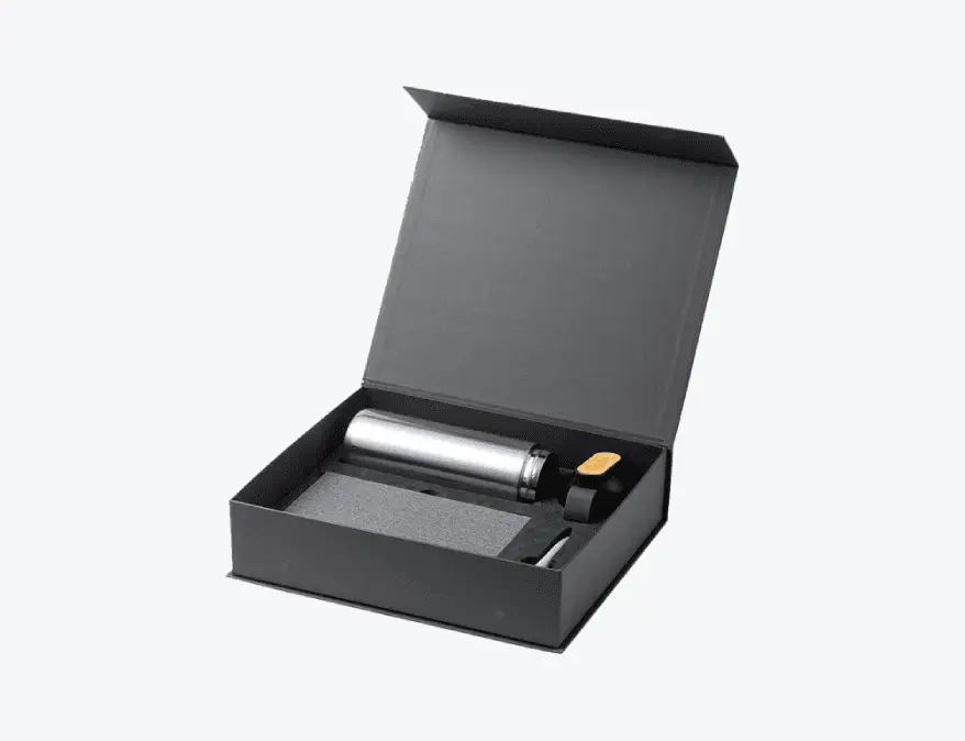 Cadeau fin d'année entreprise original " L'Eclipse" avec goodies personnalisables et chics